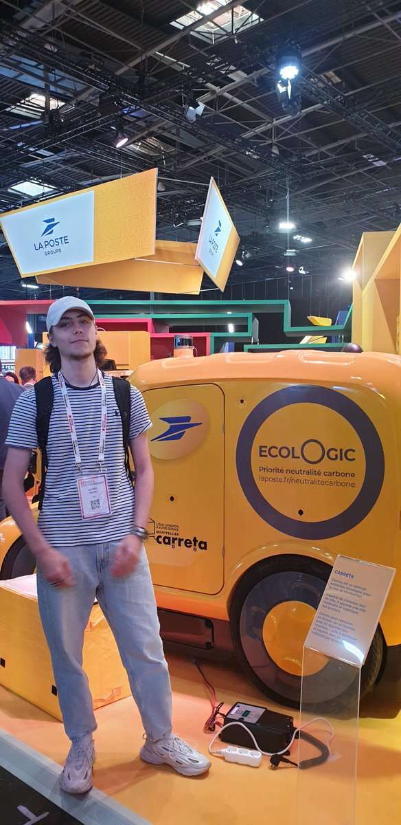 Matho18551598's tweet photo. Carreta ! Le véhicule autonome capable de faciliter le métier de postier #VivaTech2022 #VivaTech #VivaTechbyIIM #cdeb #IIM #equipe9 https://t.co/Pp7uuTNuIT