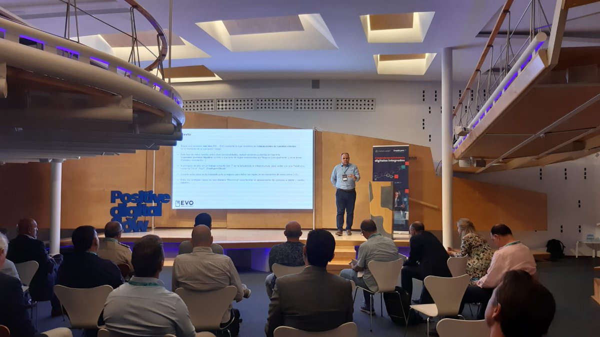 inetum_es's tweet photo. "Data in Motion: Creando ecosistemas digitales integrados".
Momentos de venta online. Evolución de Kafka en #EVOBanco. Nos lo cuenta José Enrique Pérez, @EVObanco.
#Positivedigitalflow https://t.co/p3BUadD8ql