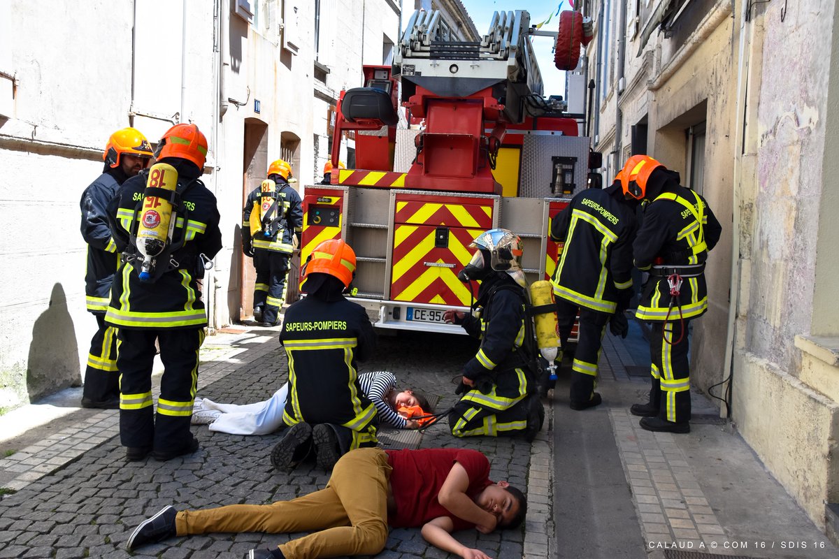 Pompiers de la Charente tweet media