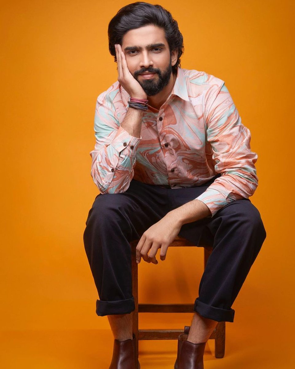 Happy Birthday to you king <a href="/AmaalMallik/">Amaal Mallik</a>. Keep ruling with your music. ❤️🦁👑

#HappyBirthdayAmaalMallik