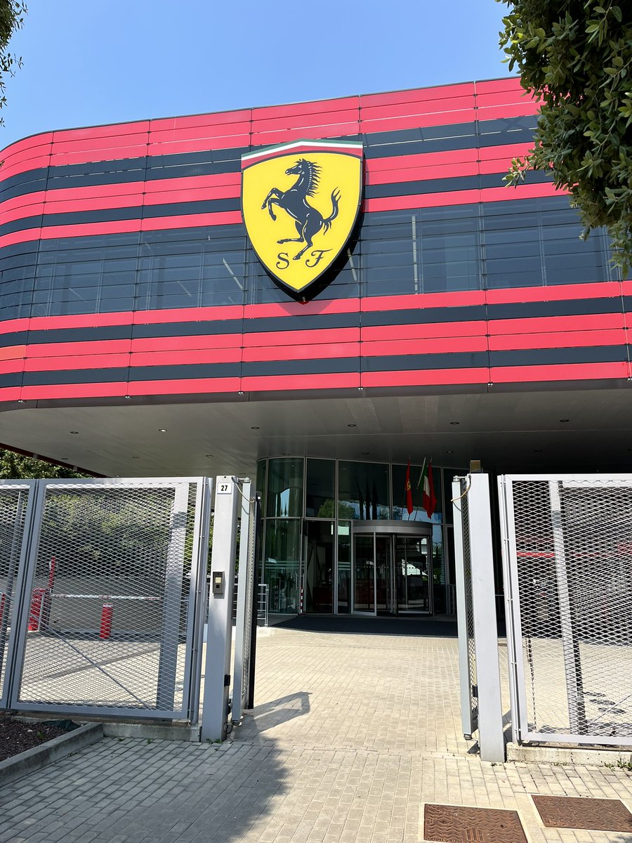 leopold_hu's tweet photo. A day in Maranello ❤️  #maranello #forzaferrari #scuderiaferrari #charlesleclerc #carlossainz #mattiabinotto #ferraridaytona #ferrarifactory #f1 #formula1 #ferrarisupercars @galjudit https://t.co/TUPLM83Cnv
