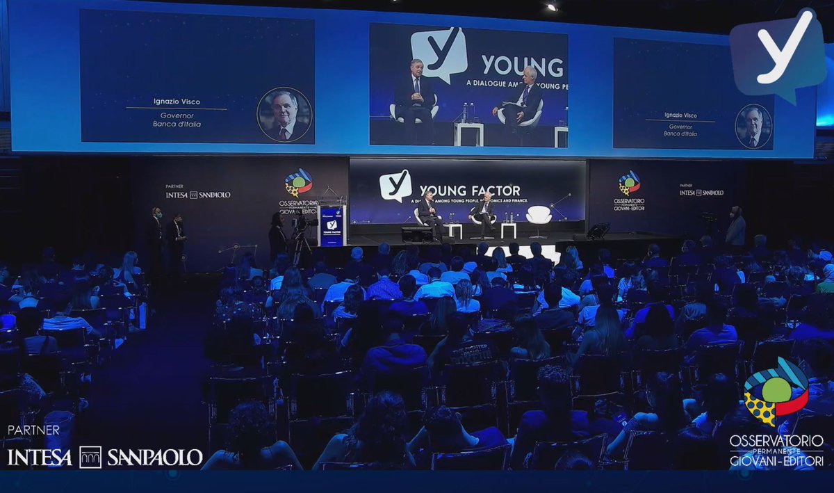 UfficioStampaBI's tweet photo. Il Governatore #Bankitalia #Visco a #YoungFactor @opge Viviamo in un mondo incerto che cambia velocemente. È necessario che i giovani investano in conoscenza per avere le competenze sempre migliori per affrontare il cambiamento. @lucfontana @MariaLatella https://t.co/MSa5yNRSPd