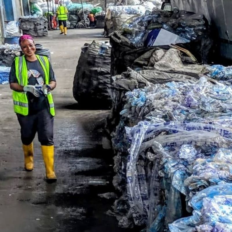 EasyfairsPackUK's tweet photo. Dow expands Project Reflex to boost African flexible packaging recycling!
The project aims to improve waste management while providing job opportunities for local communities.
Continue reading: https://t.co/ZumF20si6U
#pack2022 #packnews #pacakging #recycling https://t.co/NMO6BFMNyF