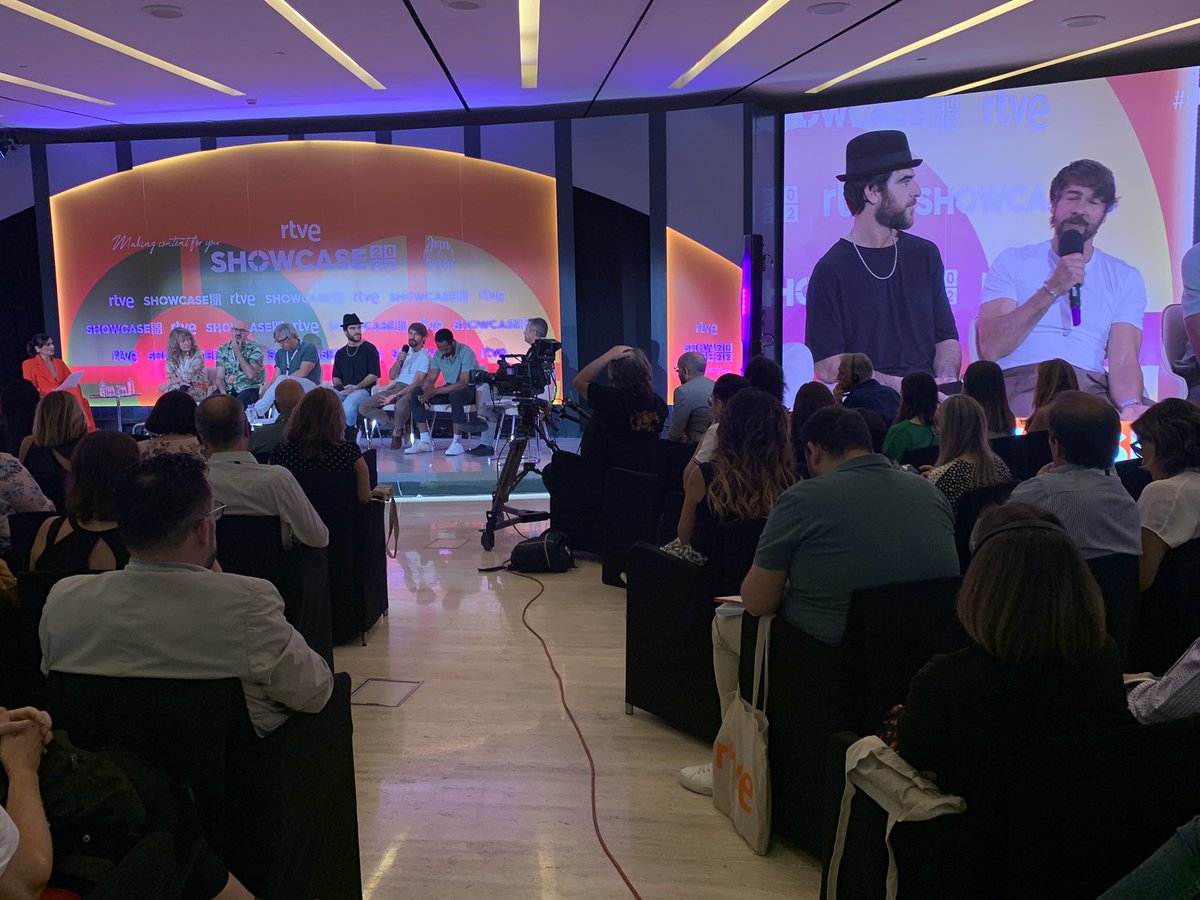 TMigoya's tweet photo. De momento, solo he visto dos capítulos pero #Fuerzadepaz me tiene pendiente de su emisión en otoño en #rtve Otra serie presentada en el #ShowcaseRTVE22
#networking #screenings #premiers #rtve #makingcontentforyou https://t.co/hGZvEFG18c