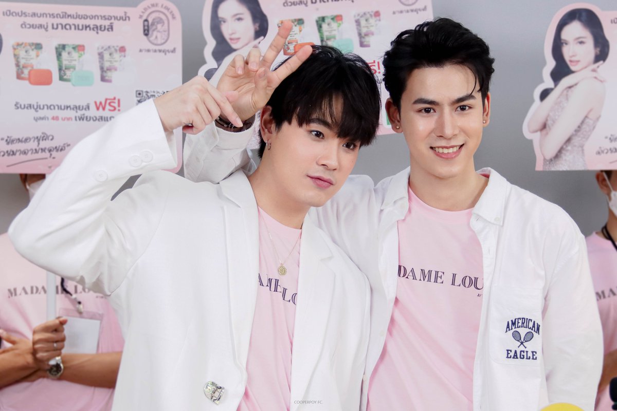 CooperPoyFC's tweet photo. 160622
หยุดน่ารักก่อนได้ไหม ทั้งสองคนเลย ;////; 

#ย้อนอายุผิวด้วยสบู่มาดามหลุยส์
#มาดามหลุยส์ #MadameLouise
#แล้วแต่เปอร์ #ปอยปี้เอ๋อแท้ไม่ปรุงแต่ง #MyPepo https://t.co/YBMBNfFxlO