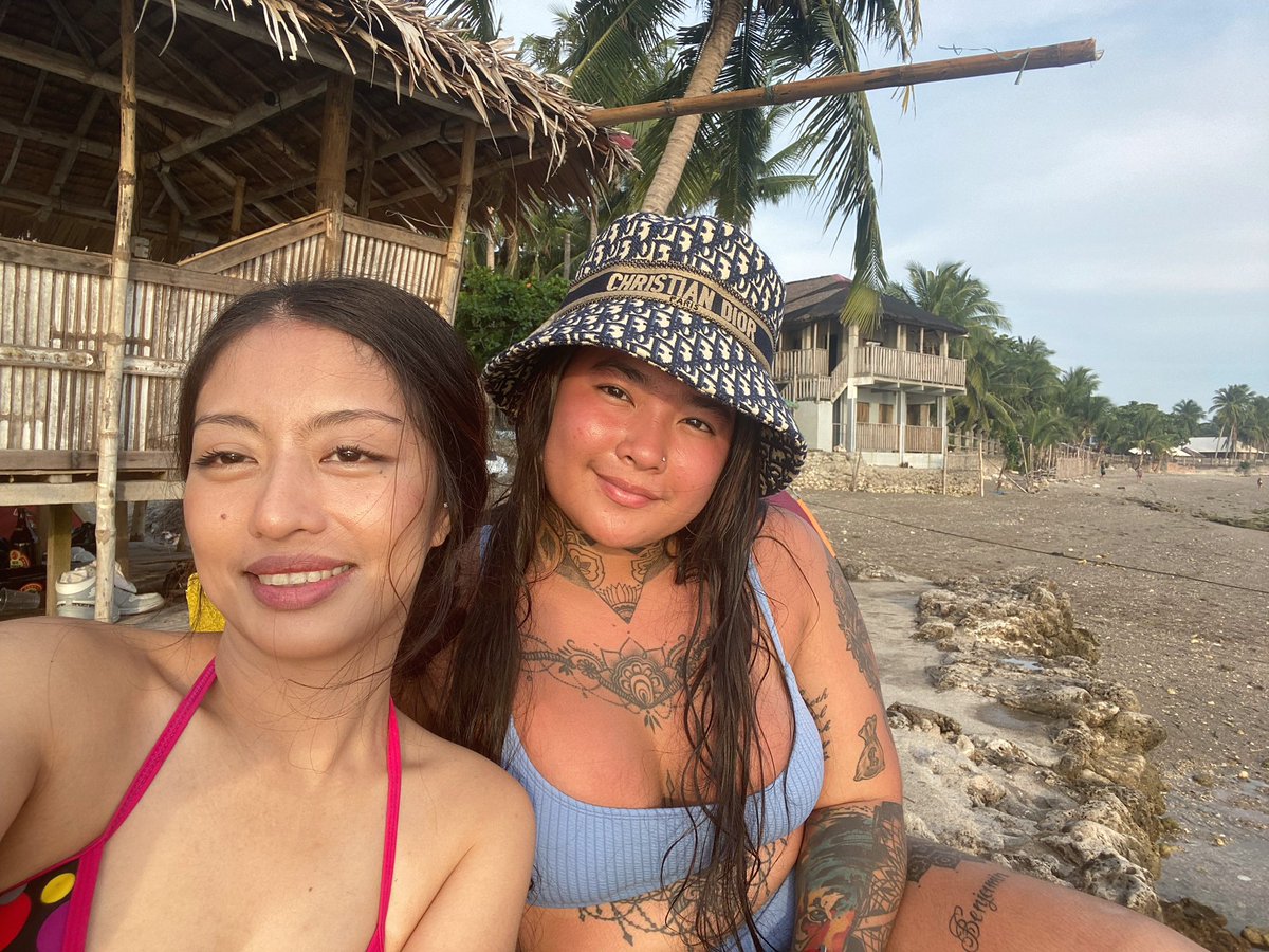 daeneecream's tweet photo. Beach beach din pag my time with #vanessaraval https://t.co/gl8JIgxKNd