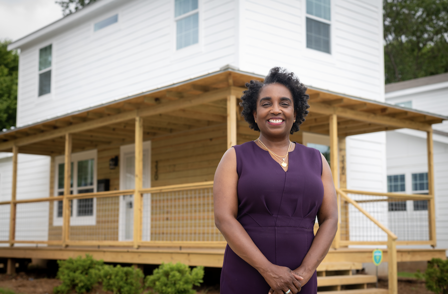 BhamTimes's tweet photo. @NavigateHousing's Lisa McCarroll: The CEO Behind Affordable, Durable and Smart Homes @cityofbhamal https://t.co/cORUiiJNh3 https://t.co/MBjVG0jbQ6