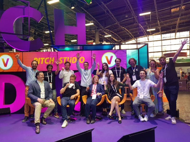 seedlegals_fr's tweet photo. Day #2 @VivaTech 🚀
Avec la formidable équipe du groupe #legaltech de @FRdigitale pour l'édition 2022 ! Si vous avez des questions sur le BSA AIR, levée de fonds, BSPCE, BSA, ou sur la présentation de votre pitch :

🙋 Venez nous voir sur le stand J18-002 ! https://t.co/HK4awr2CuT
