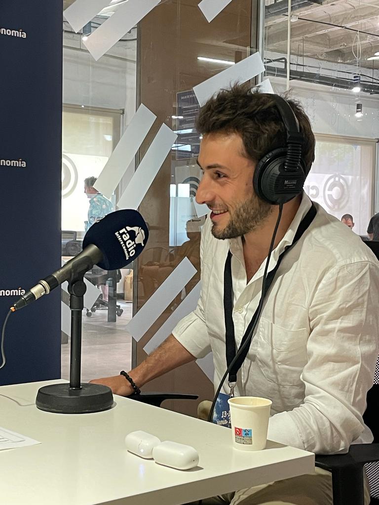 myconomy_'s tweet photo. 🟢 @jdrb_33 @ClusterCrypto #EnDirecto desde #Cryptosummerweek "La importancia de la #conectividad entre el mundo centralizado y #descentralizado determinará la evolución del mercado #crypto en los próximos años" https://t.co/umdH7lKKwM