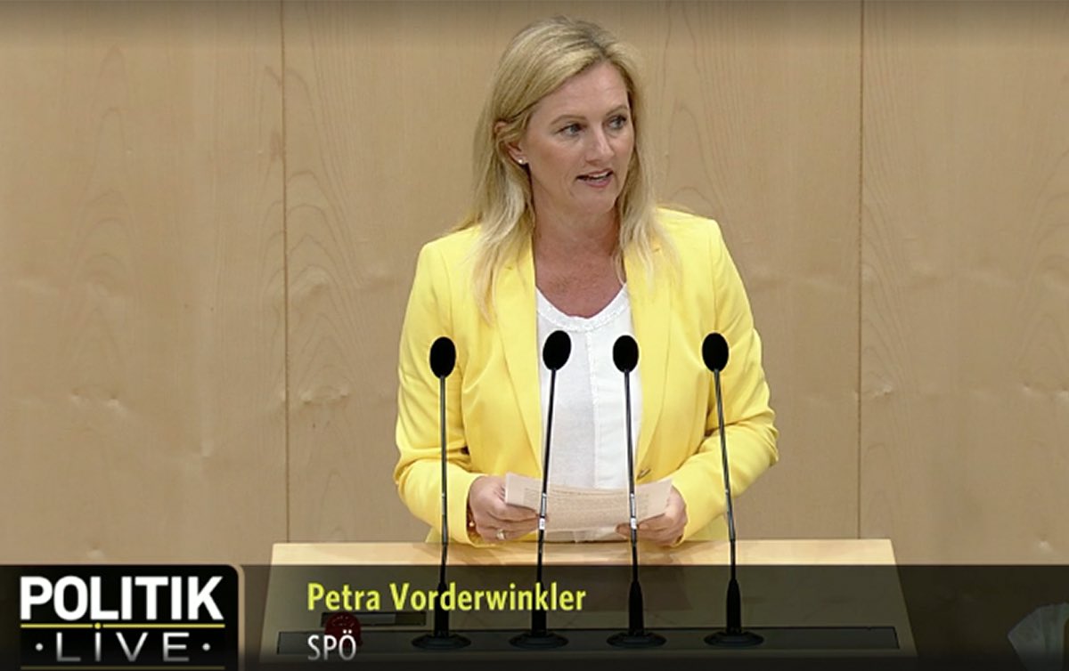 Spoiler-Alarm an Minister Polaschek: Der Schulstart ist auch heuer wieder im September! Wie jedes Jahr. Vielleicht schafft es die Regierung diesmal, sich nicht davon überraschen zu lassen. 🤞🏼

Meine aktuelle Pressemitteilung 👉🏼 petra-vorderwinkler.at/spoe-will-von-…