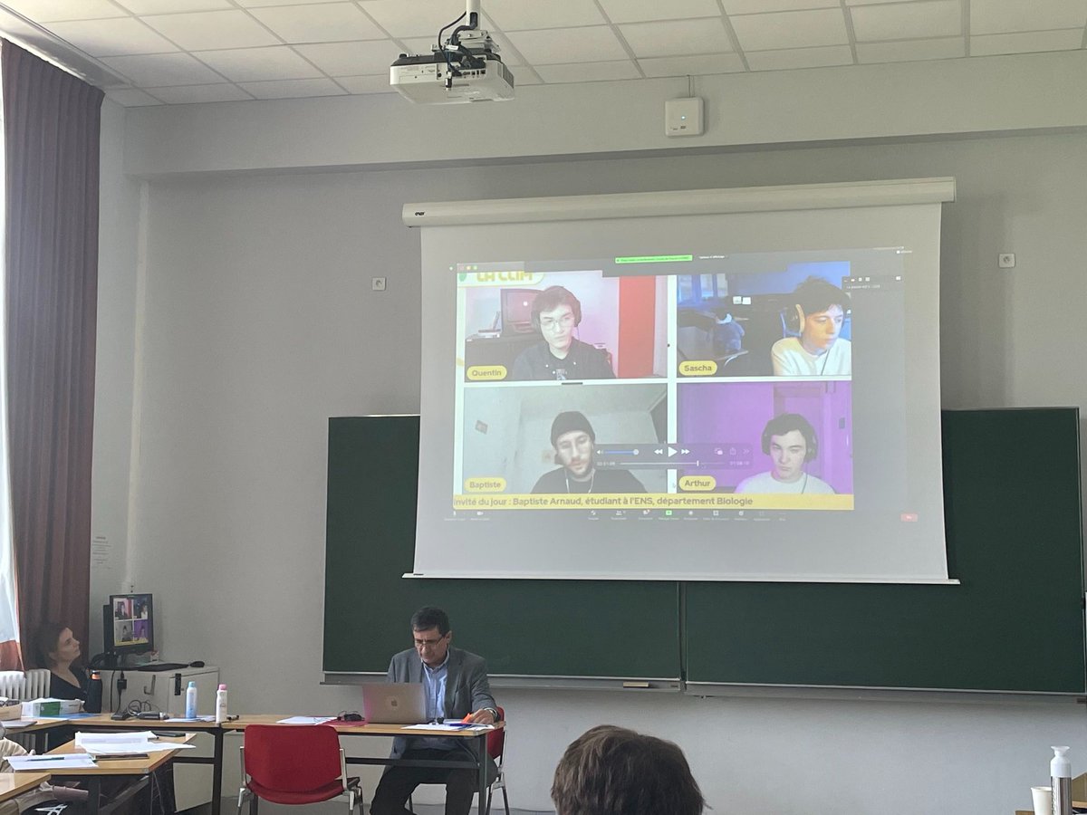 MttMano's tweet photo. @PascalGuenee présente le projet d'émission sur twitch conduit par les étudiants de l'@IPJdauphine!

Comment 1 idée d'enseignant, en discussion  ac les étudiants &amp; ac rebondissement a donné naissance à La Clim' sur @TwitchFR

https://t.co/jGQWIvEPbT
@psl_univ #pedagodays https://t.co/miam3qmSx7