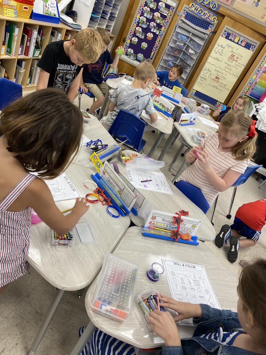 MrsGennusa's tweet photo. Roll, record exercise long vowel practice! #Fhleads https://t.co/n0XWAqmbVJ