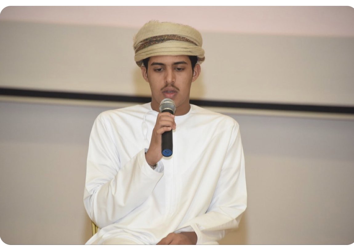 حامد بن حمد بن خميس الساعدي الأول في السلطنة في مسابقة القرآن الكريم ❤️
شاب نشأ على طاعة الله نسأل الله لنا وله الثبات والتوفيق