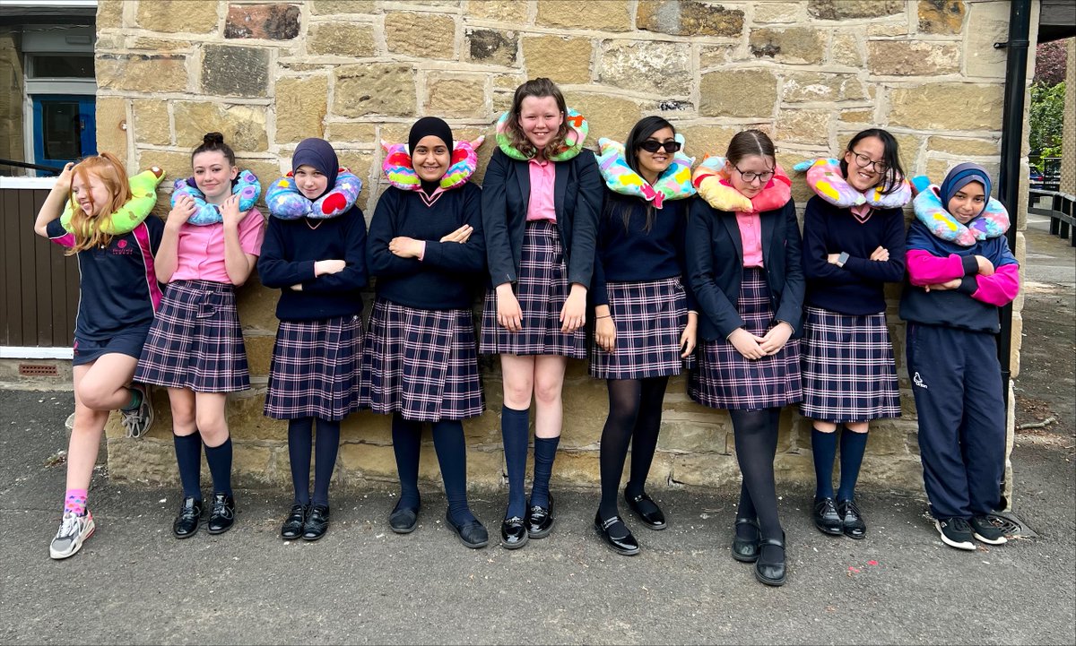 Westfieldschoo1's tweet photo. Upper 3 (Year 7) Textiles
What a great idea! Design your own travel pillow. Upper 3 are so happy with their very first textiles project with their 'Monster' themed neck cushion.
'What a creative bunch of super stars!' Mrs Knowles
#holidays #textiles #Creative #holidayaccessory https://t.co/M9mt59LV05