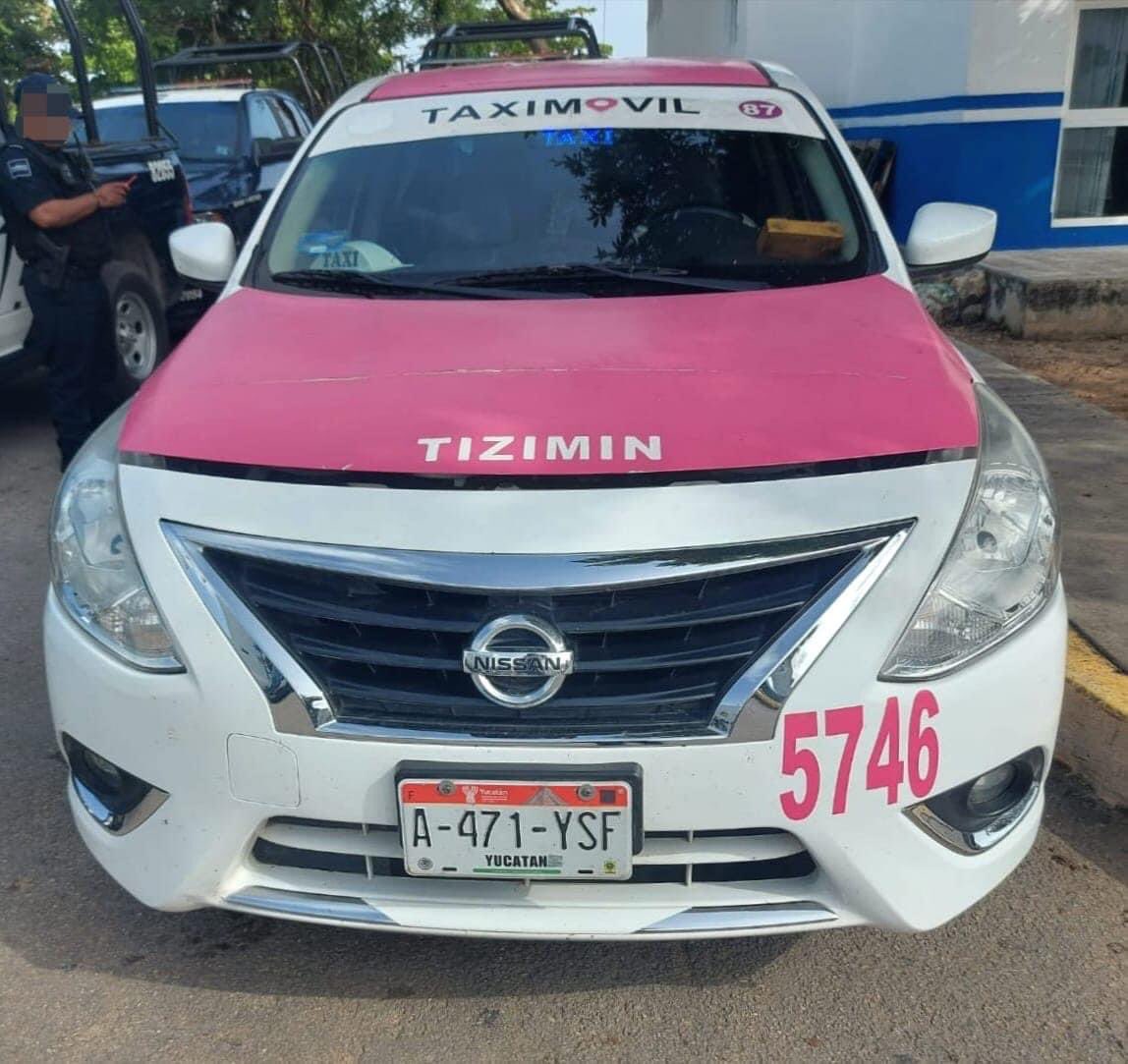 SemanarioPlaya's tweet photo. Playa del Carmen, Solidaridad a 15 de junio de 2022.- 

#AVES #SILVESTRES FUERON #ROBADAS POR UN PARA DE LADRONES EN UN TAXI DE #TIZIMIN 🔥

policías se percataron de un vehículo marca Nissan, tipo Versa, con la leyenda "Taximovil Tizimín" y número económico 5746, https://t.co/grU4aZxT2l