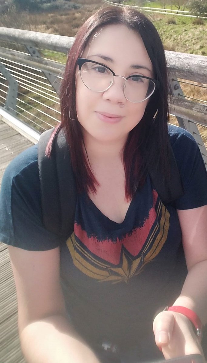 It's NHS Knowledge &amp; Library Service Awareness Week! #KLSNAW Have you met Su? @SKPooleNHS 
She works within Learning &amp; Development as an Embedded Knowledge Specialist - sitting in MDTs, DMGs etc to ensure the latest evidence based practice is used, and much more @eastdorsetlks