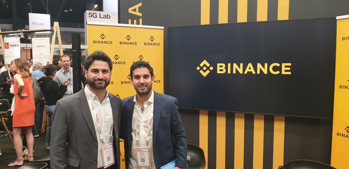 Davensi_off's tweet photo. LordToken meet @binance!

#LordToken #VivaTech #Event #Networking  #Startup #Binance https://t.co/fVtiozJwtY