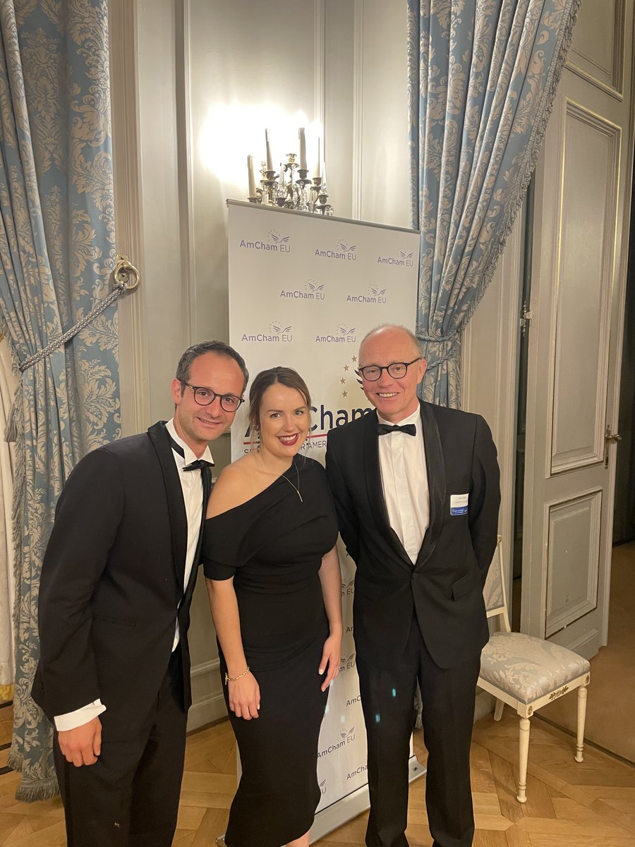 joris_pollet's tweet photo. Thank you @AmChamEU &amp; team for this amazing night full of music &amp; #youth #Entrepreneurship ! It was great to be able to meet everyone in person again, old friends &amp; new colleagues! https://t.co/qcBv0EHyE5