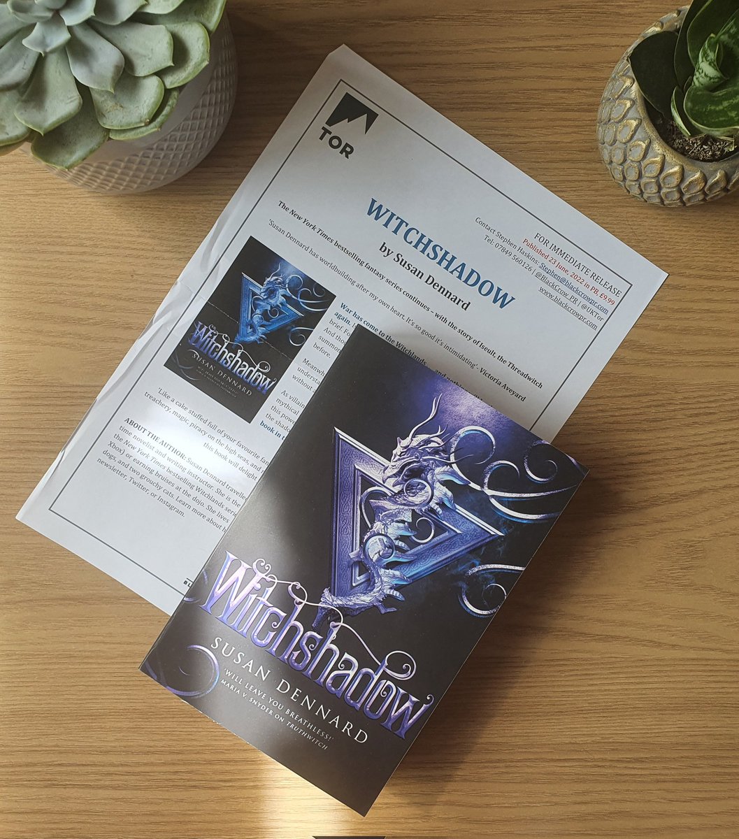 mazsbookscape's tweet photo. Thank you to @torbooks @BlackCrow_PR @MyBookishLife and Susan Dennard for a copy of the epic #WitchShadow π https://t.co/Pz5aM3G4vu