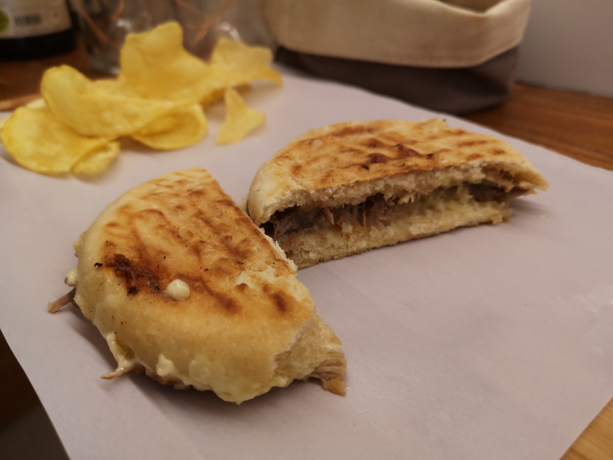 Pocas cosas más ricas y
malagueñas que un camperito de pringá.
En La Abacería del Cantarrana es nuestra
especialidad.

Visítanos y no olvides pedir uno de ellos, tenemos una
gran variedad.

#campero #camperito #comerenlmalaga
#laabaceriadelcantarrana #cantarrana
#comerenelcentro