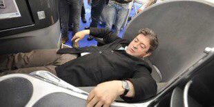 JLGagnaire's tweet photo. @EmilieCChalas Dimanche 19 juin, #Melenchón quittera la scène politique avec 8.500 € de retraites d’élu &amp;  2 millions d’euros de patrimoine !
À lui, la belle vie ! https://t.co/Qm8CSZgwYc