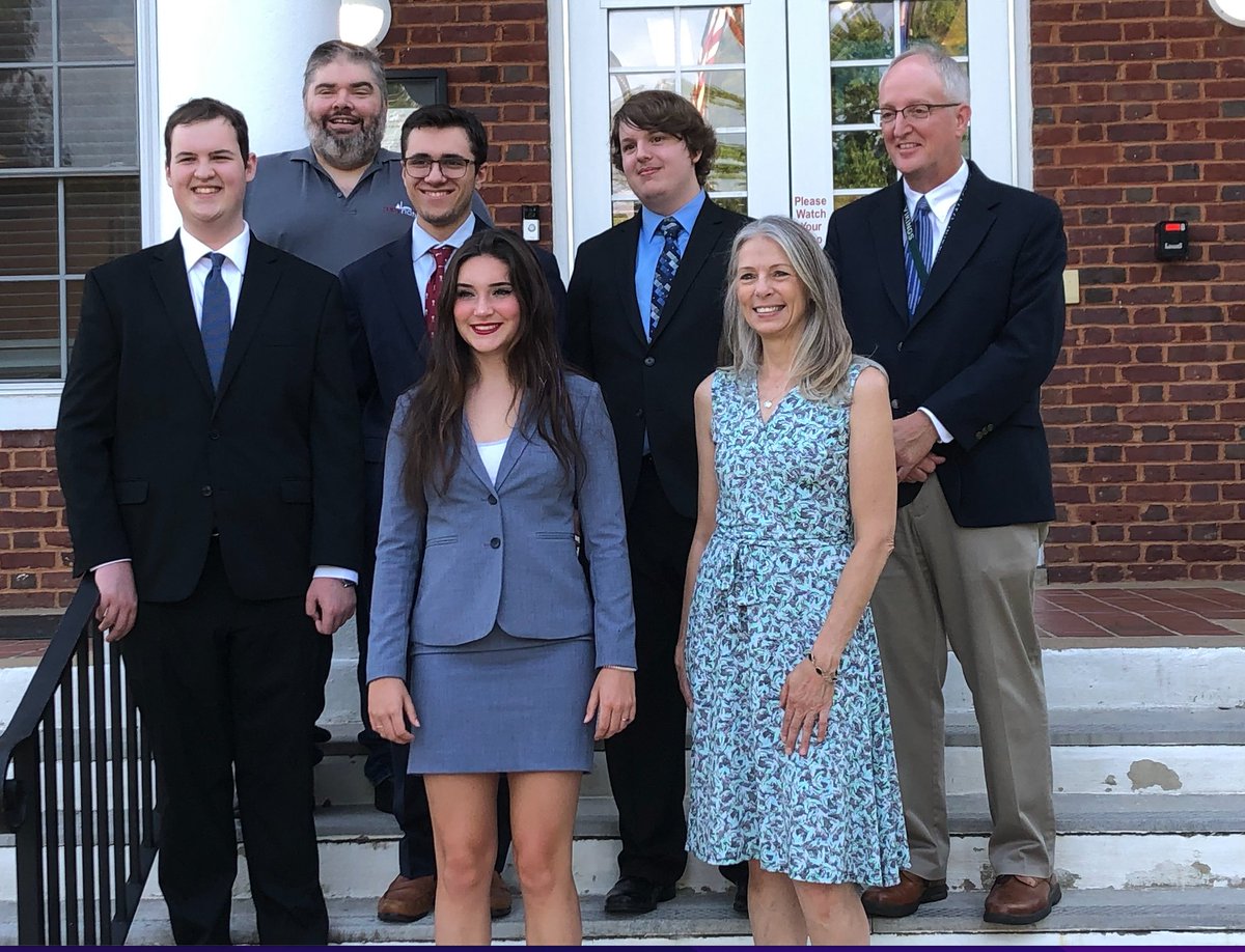 L. Lloyd tweet media