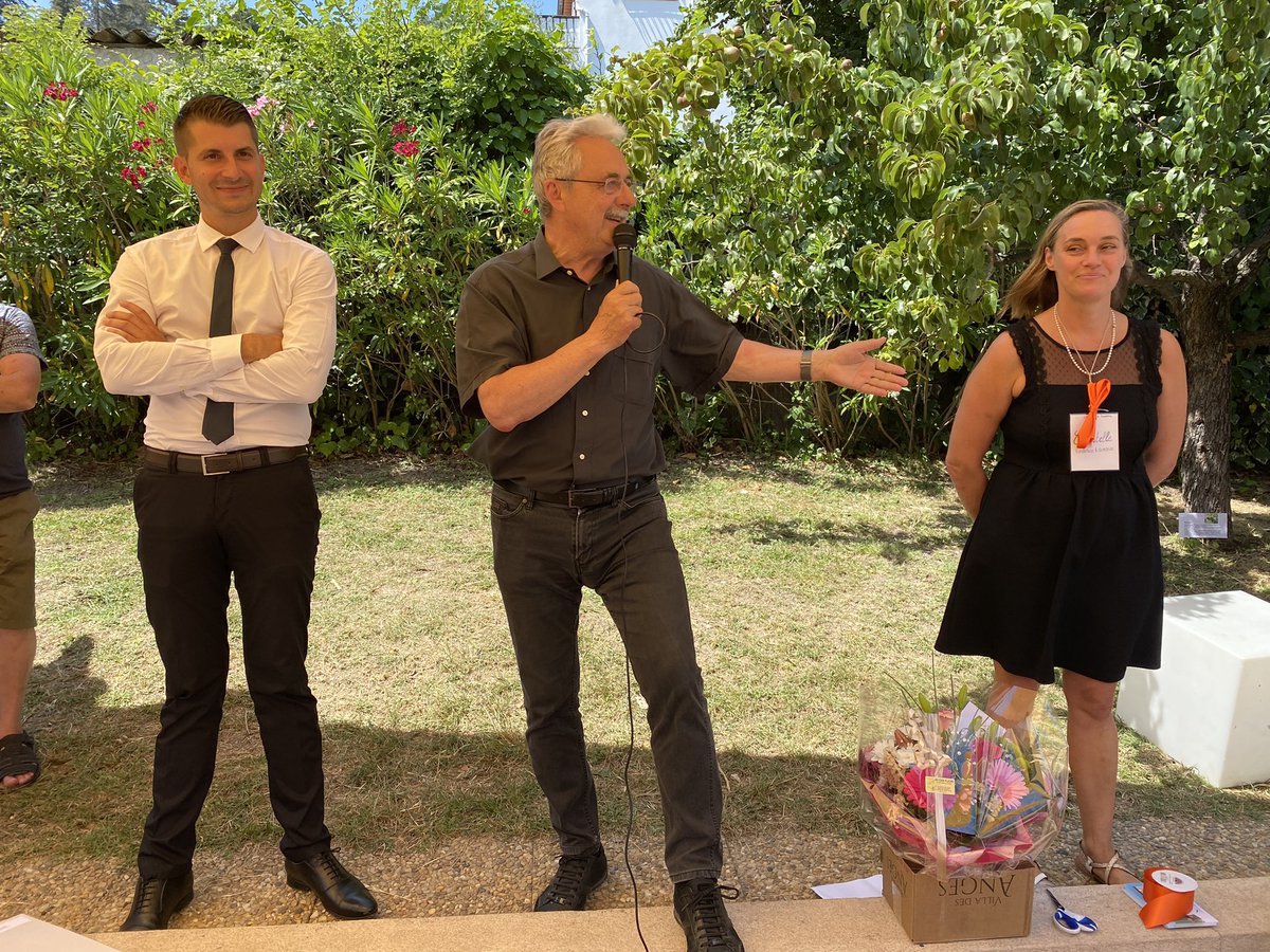 EducAzur tweet media