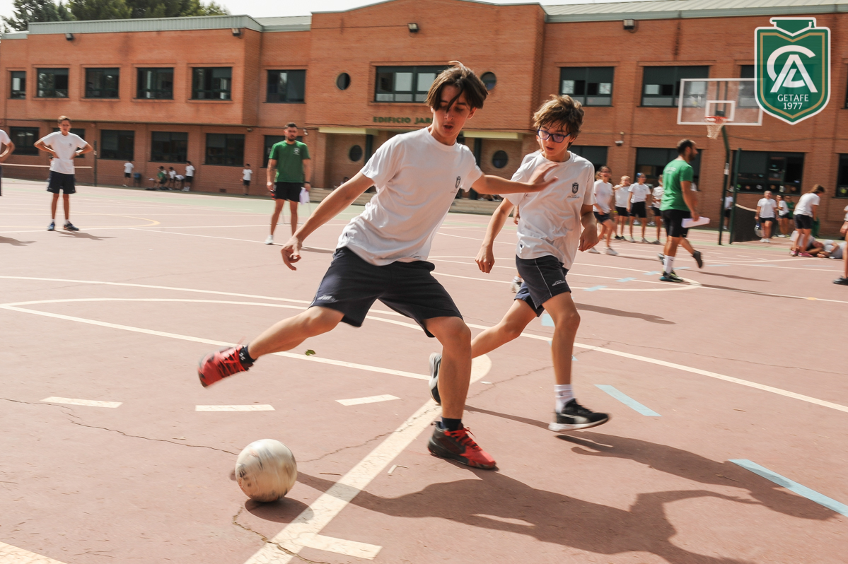 c_losangeles's tweet photo. ☀️ Esta mañana nuestros alumnos de Secundaria han participado en el Rey de la Pista organizado por la Agrupación Deportiva ADESO 🥳🥳 Podéis ver algunas fotografías en: https://t.co/Q9z7gItgfy @LosAdeso #colegiolosangeles #getafe #educacion #deporte @DeporteGetafe https://t.co/WuGW15NFXx