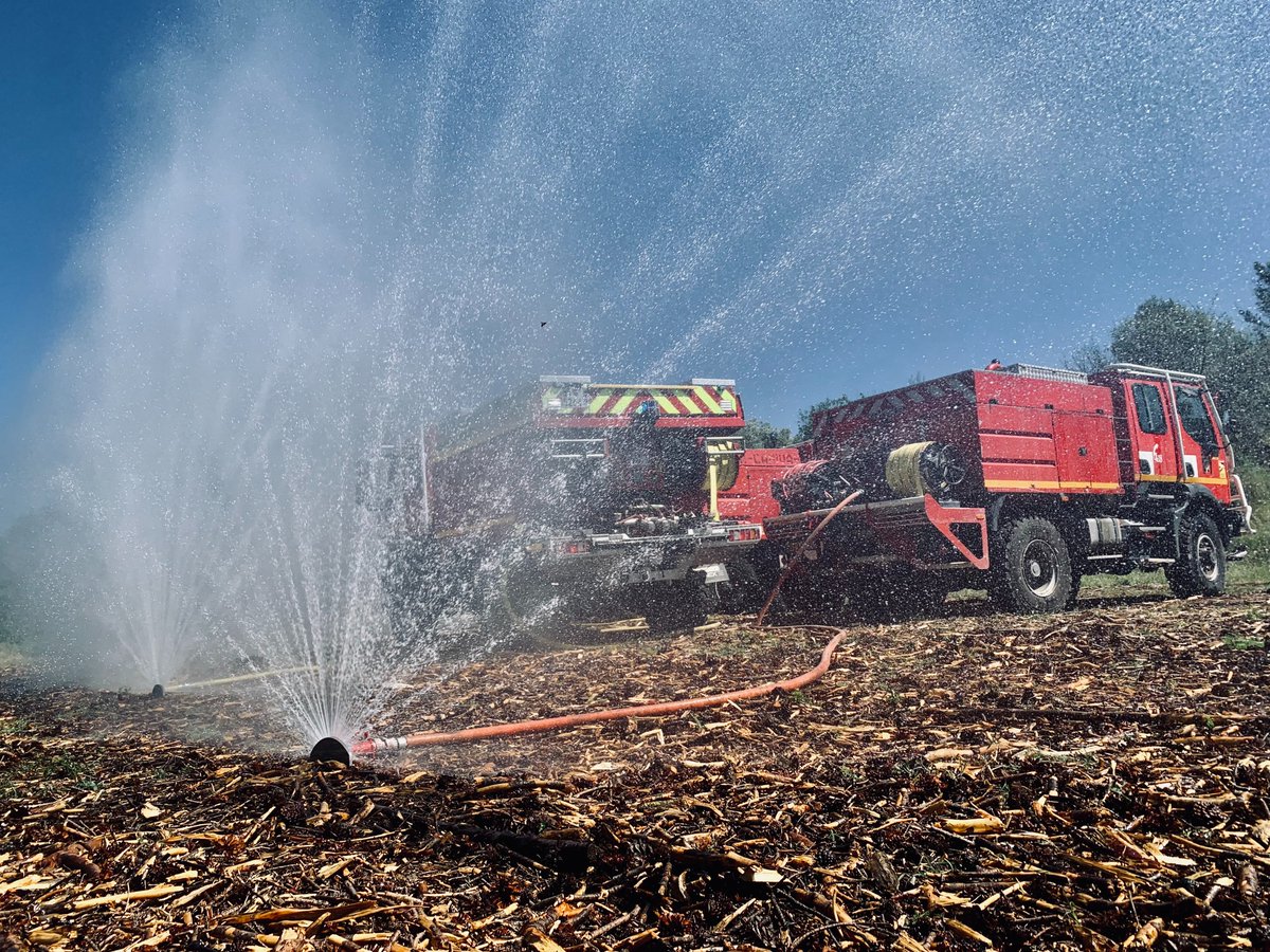 PompiersHerault's tweet photo. #LikeAPicture|| La semaine passée des #SP Héraultais issus de la Compagnie de la Basse Vallée de l'Hérault se sont retrouvés au CS de Montagnac pour une formation #FDF1 Mieux se former pour être toujourSPerformants le moment venu 🔥 https://t.co/GUtNiHRFqt