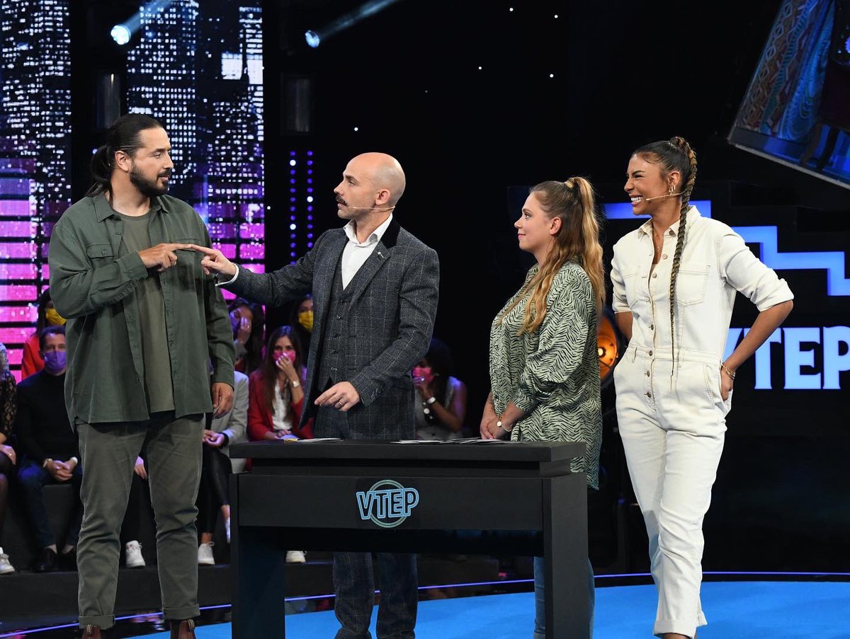 VTEP_TF1's tweet photo. 🎧#VTEP Music inédit vendredi soir sur @tf1 avec @DjadjaLea @eouzan_maxine #DanielaPinto #Nicocapone @moundirofficiel #WahidBouzidi #Tareek & notre mentaliste @ViktorVincentOF 🎼 https://t.co/EiazsVtJmk