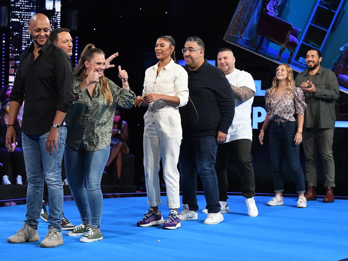 VTEP_TF1's tweet photo. 🎧#VTEP Music inédit vendredi soir sur @tf1 avec @DjadjaLea @eouzan_maxine #DanielaPinto #Nicocapone @moundirofficiel #WahidBouzidi #Tareek & notre mentaliste @ViktorVincentOF 🎼 https://t.co/EiazsVtJmk