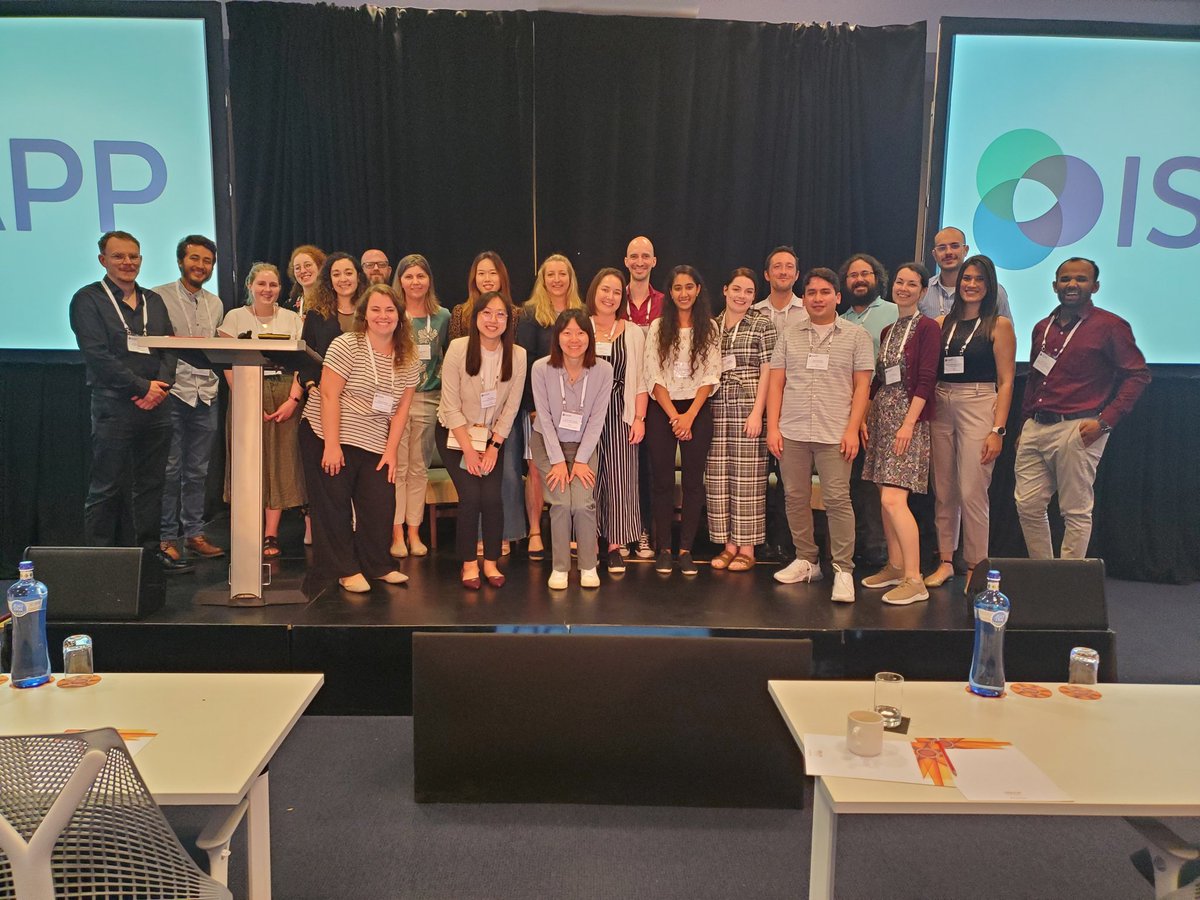 bykriscampbell's tweet photo. Had a fun session with this great group of @ISAPPSFA scientists today, talking #scicomm and social media! 
Follow these rising stars 🤩 in probiotic &amp; prebiotic science ⬇️
#isapp2022 https://t.co/1usN1rmWOo