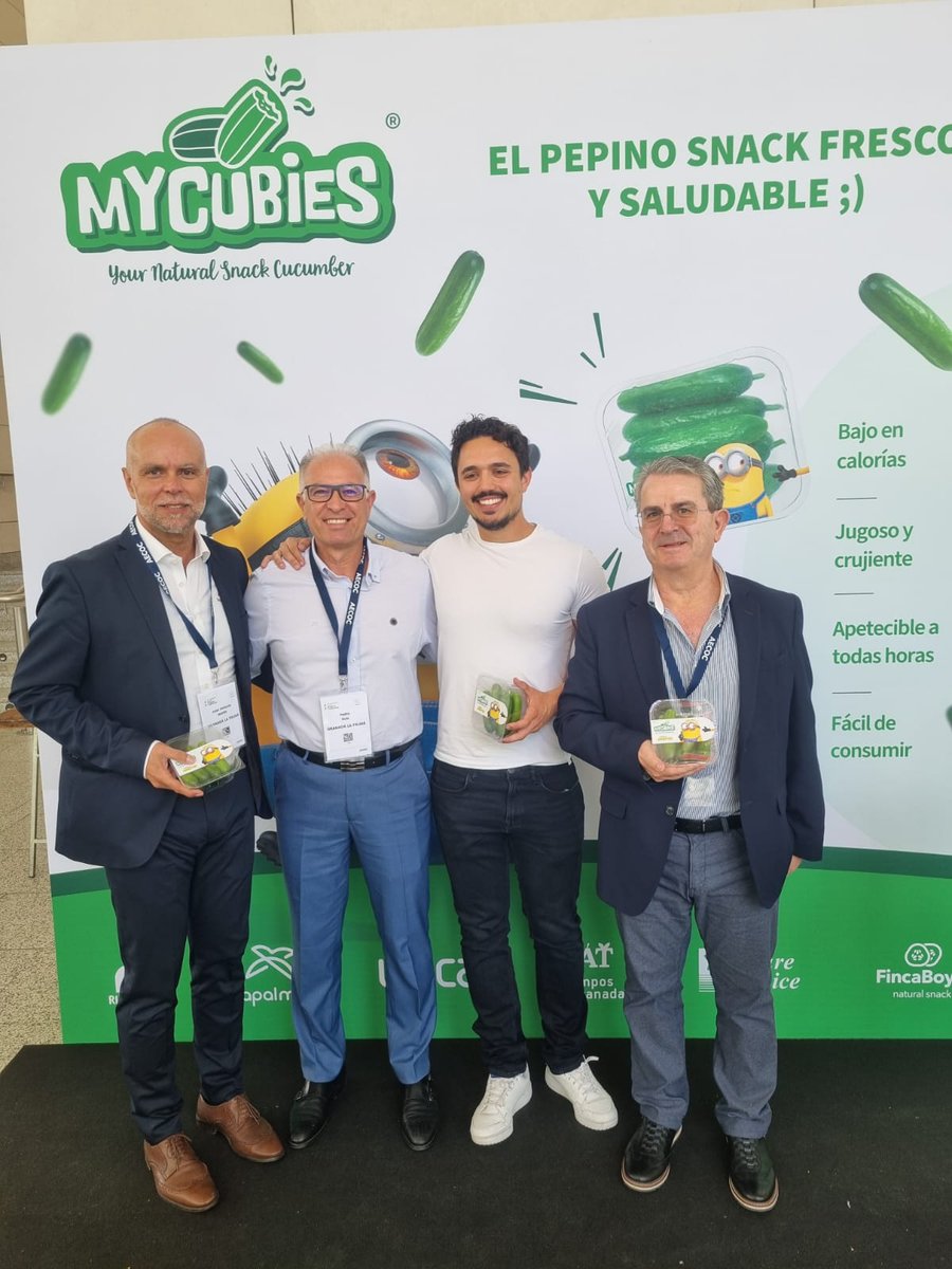 En el #AECOCFyH de <a href="/AECOC_ES/">AECOC</a> donde la nueva tarrina de #MyCubies &amp; <a href="/LosMinions/">Los Minions</a> de 250g fue presentada por #CooperativaLaPalma a <a href="/carlosriosq2/">Carlos Ríos bot</a> de @myrealfood_app ¡Disfrutando de comida real!