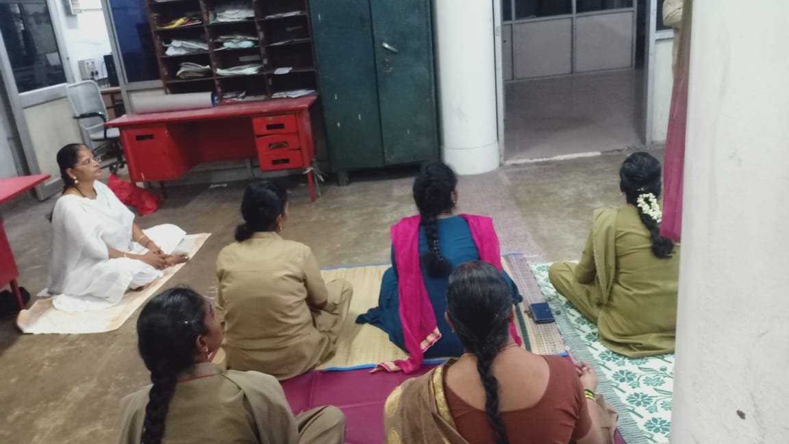 essveegtm's tweet photo. #SaveSool Just five days on June21 st International Yoga Day Sadhguru arriving Isha Centre கோவை after bike  travelling 30000 km covering 27 countries made awareness SaveSoil  in the world to save next generation. No such movement in the world .what planning. https://t.co/fPfJdrmTgo