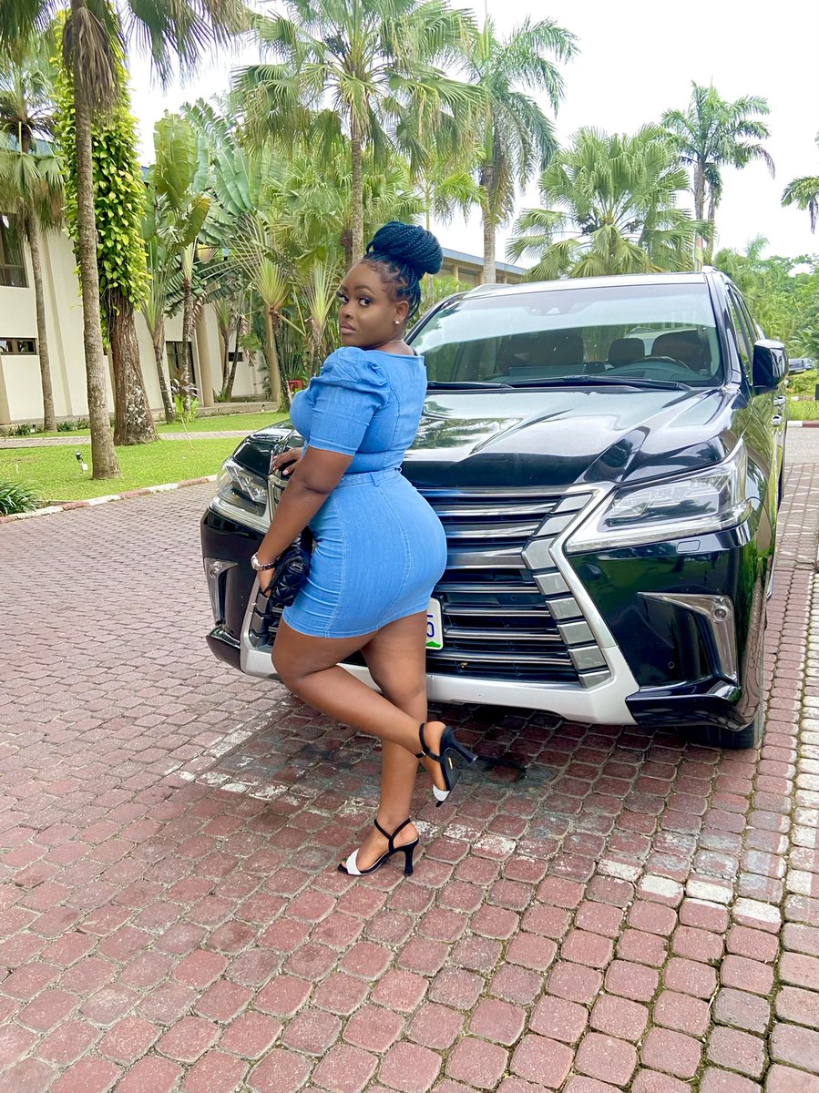 EmemMbede's tweet photo. The lesson you struggle with will repeat itself until you learn from it . 😮‍💨

#gistlovers 
#Burnaboy 
#PeterObi2023 https://t.co/vDi5Akc2RH