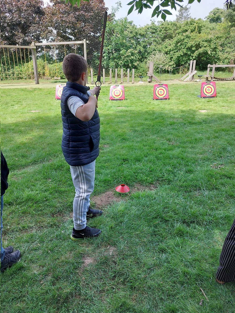 LaycockPrimary's tweet photo. #LaycockYearSix had fun shooting arrows during archery today at #Cardfields. 1,2,3 go! https://t.co/dYog12xlEJ