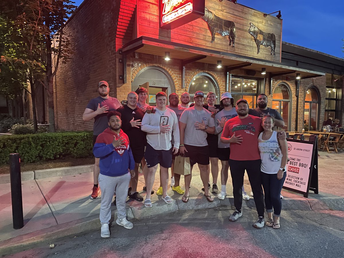 Awesome having the #BigDawgs over to <a href="/durksbbq/">Durk's Bar • B • Q</a> in #Providence. Love the work these guys are putting in. If your visiting Bryant this summer highly recommend you stop by there. 🔥
#5STRONG <a href="/BryantUFootball/">Bryant Football</a>
