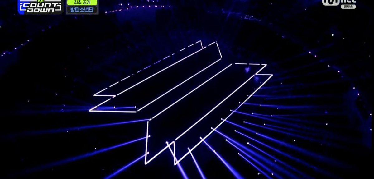 aerigodz's tweet photo. @kkukstudio The scale of BTS M Countdown performance . 

CONGRATULATIONS BTS 🎊 👏 

#YetToCome_BTS https://t.co/R8Co4taDzN