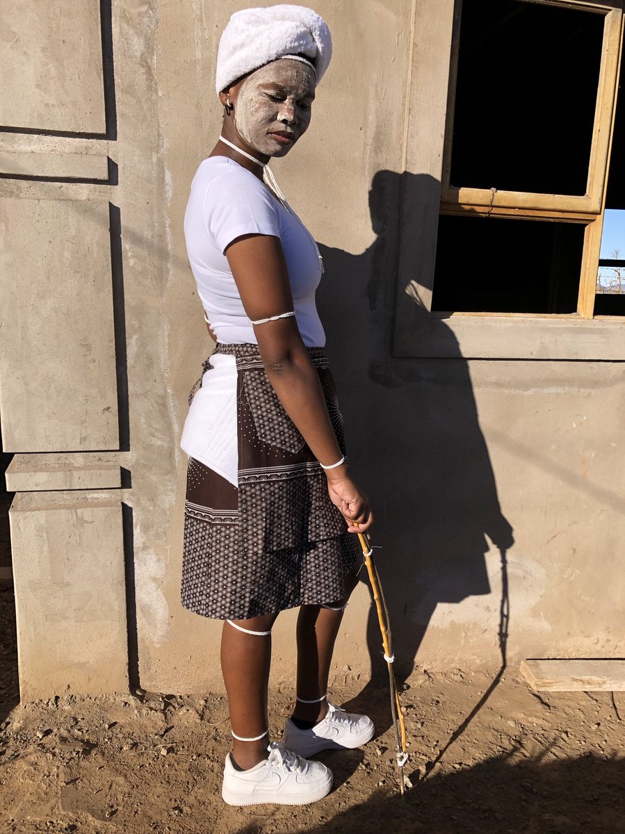 ItsMishyChief's tweet photo. Camagwini 📿👏🏾 https://t.co/1urnMojmiZ
