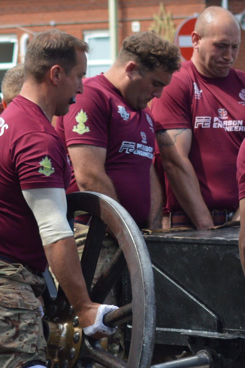 Thoroughly enjoying watching the <a href="/REFieldGun/">RE Field Gun</a> team training.  They are just awesome.  Good luck at Collingwood. 
<a href="/RSMEREWW/">Royal Engineers Warfare Wing</a>