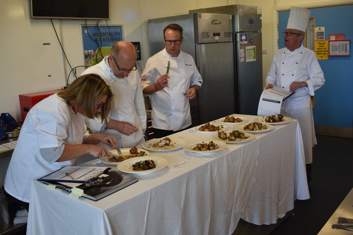 WokstarUK's tweet photo. Heat 2 was at @hopwoodhall 🥢❤️ https://t.co/oTCP5eVCPB