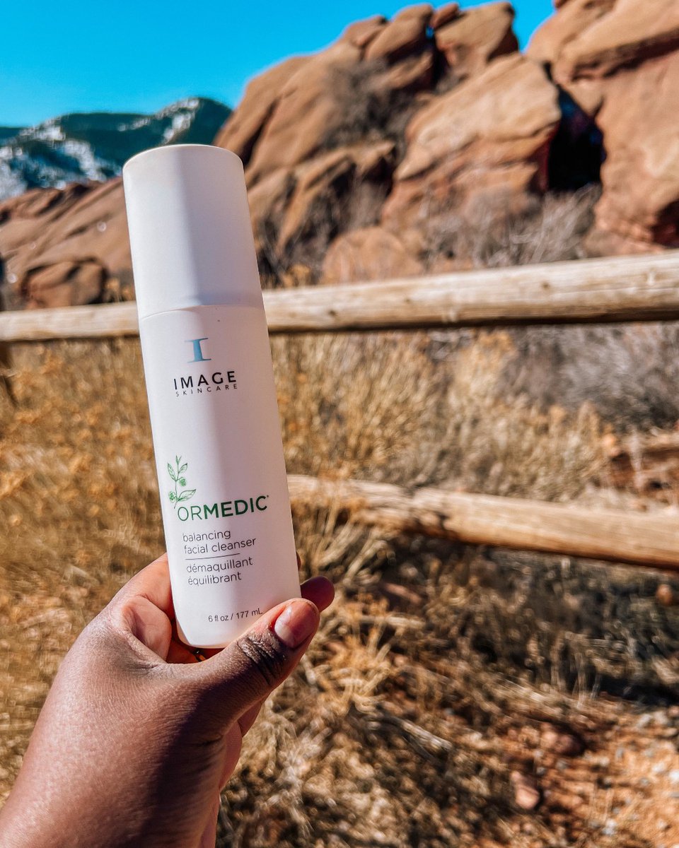 #REPOST @heyitssiyanaaa with the new and improved formula Image Ormedic Balancing Cleanser 💚

Restoring softness and balance to the skin ☯️

#ImageSkincareCleanser #Skincaremusthaves #cleanser #ImageSkincare #Organic #Medical