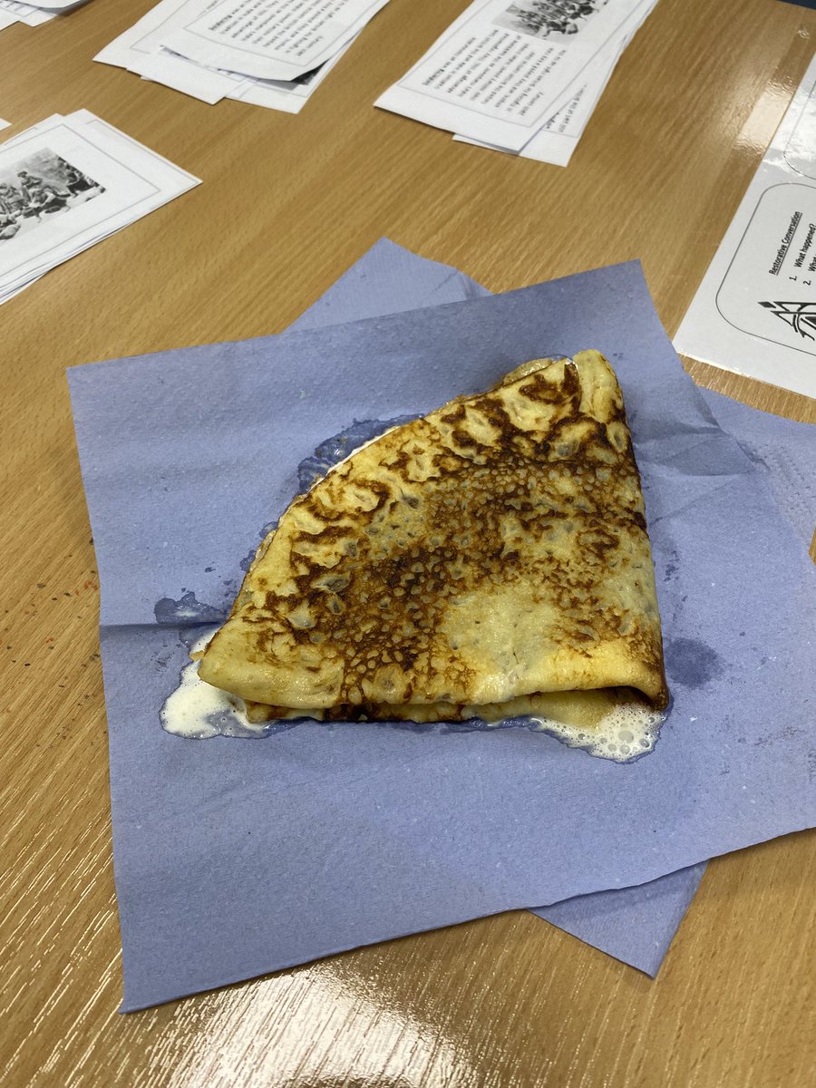 Ahhh this busy Thursday just got better! A freshly made crepe with Nutella and whipped cream 🤤Knew there was a reason I was friends with <a href="/ArmadaleMFL/">Armadale Academy MFL</a>!! 🤣Thank you so much <a href="/MrOlivierHaddad/">Mr++ Modern Languages</a> and team 😁