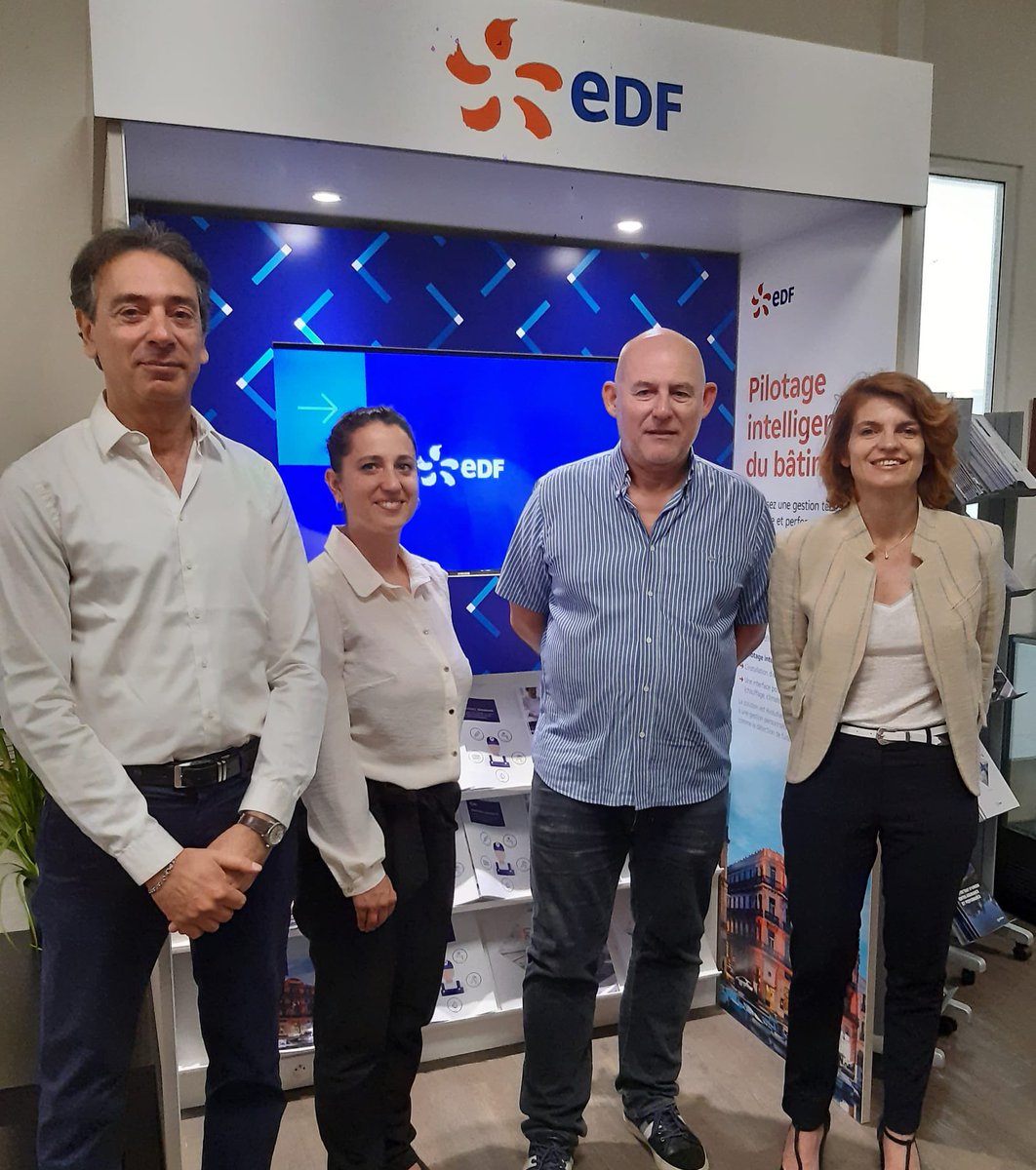 salaun_gaelle's tweet photo. Auprès de l'@UMIHParisIDF @edf #CommerceIDF se met au service des cafés hôtels restaurants discothèques traiteurs pour les accompagner dans le choix de leurs énergies et la #maîtrise de leur consommation 
➡Pour que leur #énergie serve uniquement leurs ambitions ! 
@FrankDelvau https://t.co/aHS3KaR6nH