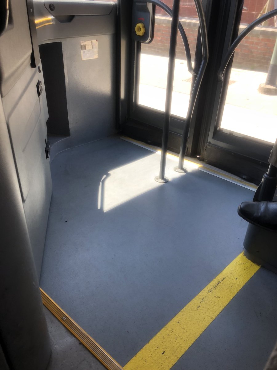 DKrisDK's tweet photo. Met @delijn naar meeting ivm #bidirectioneel laden op het kabinet van minister @LydiaPeeters Hopen op doorbraak @SoetkinJehaes @Zu_Demir @Fluvius_be @BreerzTim https://t.co/F6tsgTW7Uz