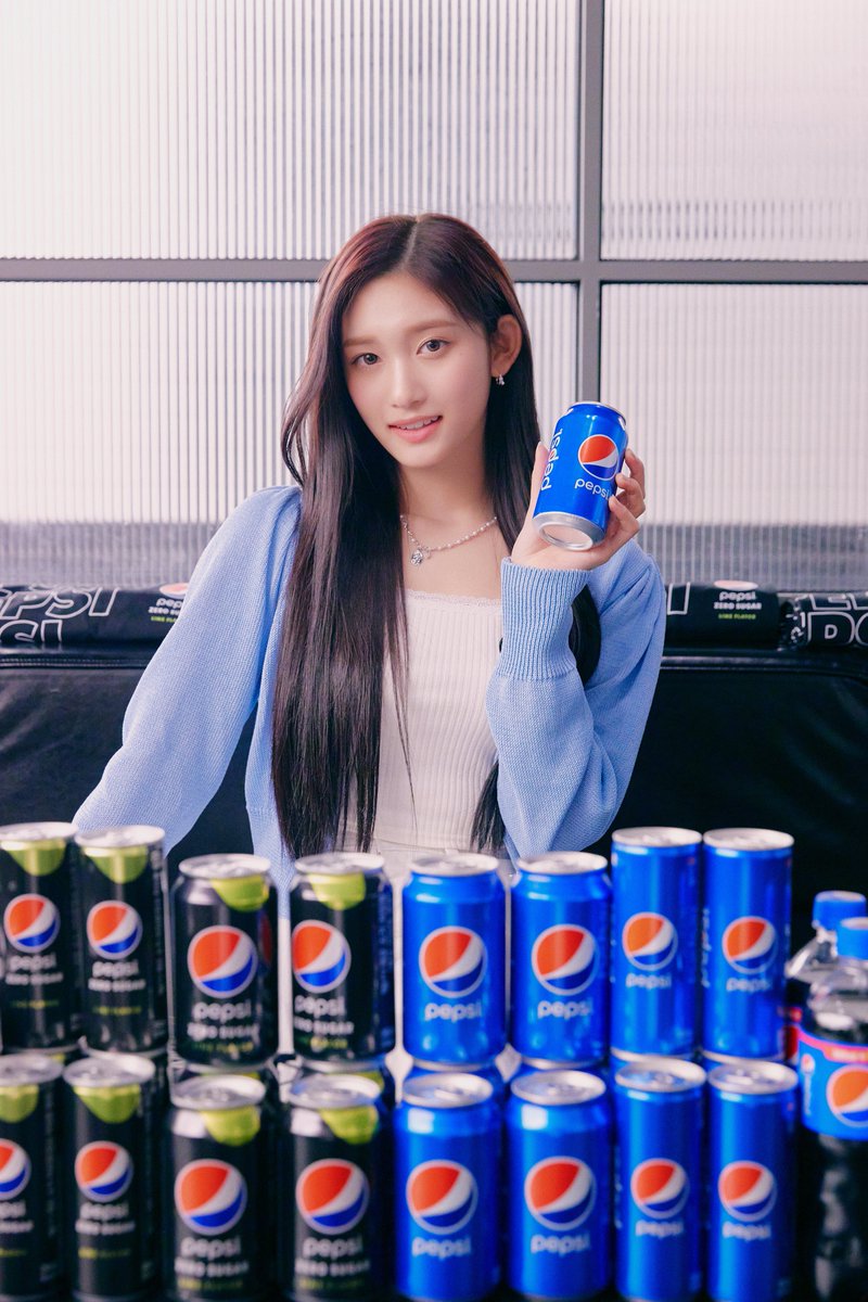 Chee_seo's tweet photo. 2022 PEPSI X STARSHIP
K-POP 캠페인 스포일러 인터뷰 비하인드 #이서 

🔗 https://t.co/0zks92vObk https://t.co/Ruf7Mmv1iS