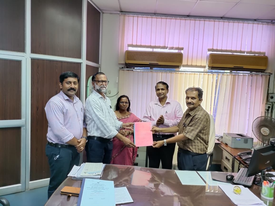 dintya15's tweet photo. CSC Kerala signed agreement with BSNL Kerala for FTTH service https://t.co/DJII8boLrj