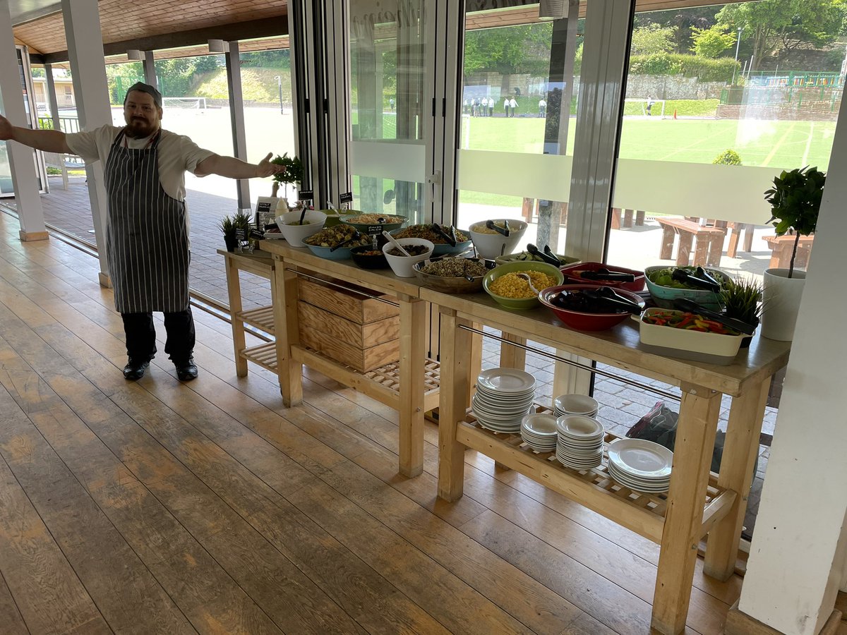 BedesPrepHH's tweet photo. Many thanks to our agency chef Luke for producing such amazing salad bars on a regular basis. You can tell he’s enjoying his work too!!! @MarkGreenfiel12 @CallumCBennett @shane_blay @bluearrowgroup @HolroydHowe @bedesprep @BedesHead @sandraoakes11 @ https://t.co/06zGb7Fsnc