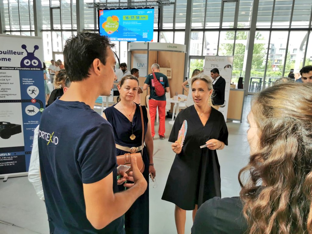 Aujourd'hui @LaCite_eu accueille le festival #Madein31. 

Mise en avant de 33 entreprises innovantes.

🛌De la couette en laine consignée au drône de traitement des toits : du local et du savoir-faire ! 

<a href="/cpme31/">CPME31</a> <a href="/JCEToulouse/">JCE Toulouse</a>