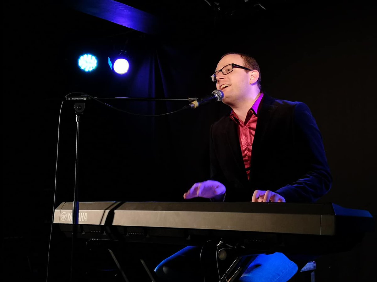 We are heading down to Earlsfield, South West London to do a show on Saturday 18 June. Come join us ... #improv #improvisedcomedy #SW18 
eventbrite.co.uk/e/the-funny-si…